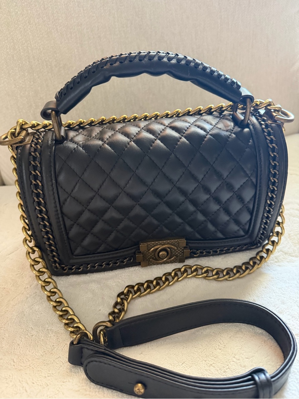 🔥FINAL SALE🔥Black Quilted Shoulder Bag with Gold-Tone Chain Strap
